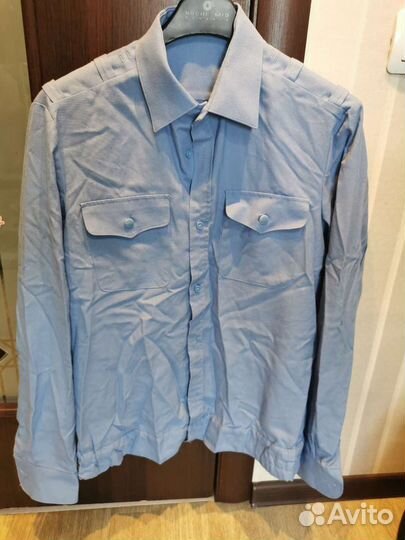 Китель военный и рубашка