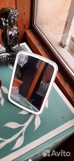 Зеркало настольное с подсветкой