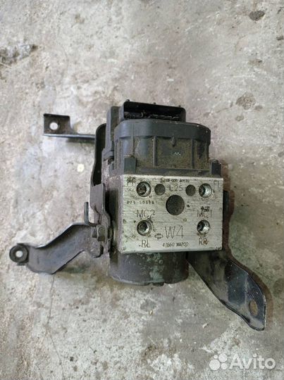 Блок abs Nissan Avenir PNW11 SR20DE 2000