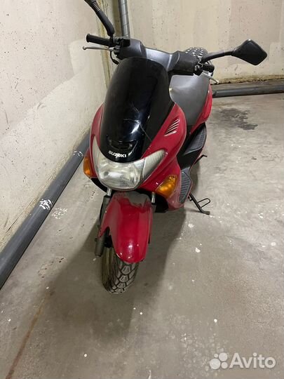 Скутер Suzuki Avenis 150