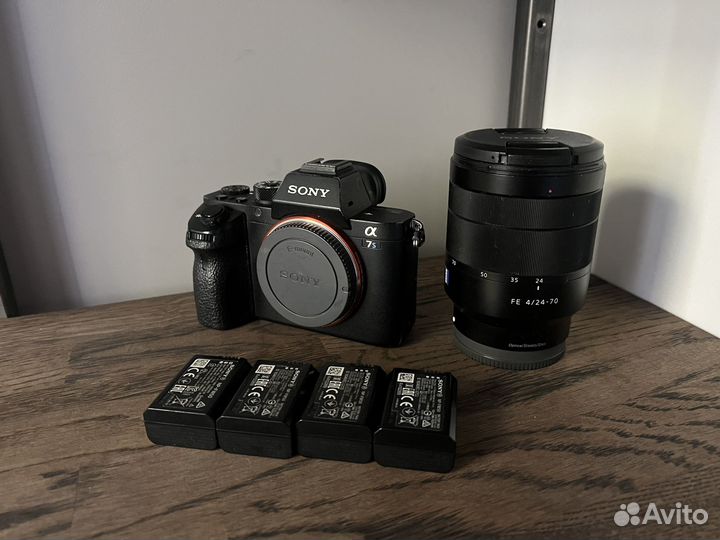 Sony a7s2 + Sony Zeiss FE 24-70mm f4