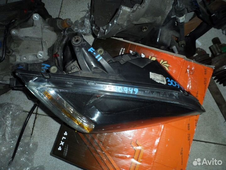 Фара правая Ford Focus (II) II (2004–2008)
