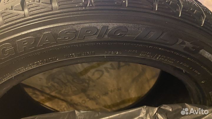 Nankang SN-1 215/55 R17 98Q