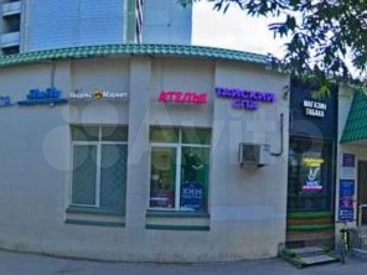 Сдам торговое помещение, 600 м²