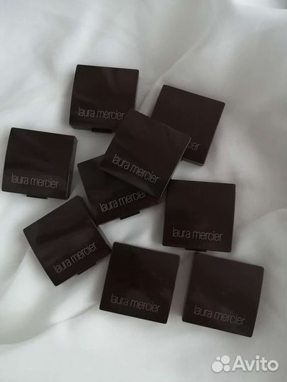 Моно-тени от Laura Mercier