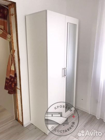 Шкаф распашной