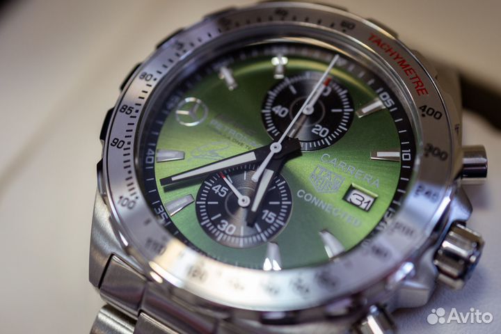 Часы TAG Heuer Carrera Connected Mercedes-AMG Gree