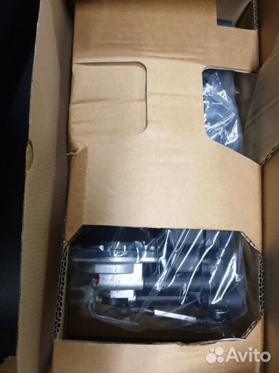 Впускной коллектор Ауди Q7 3.0 TDI