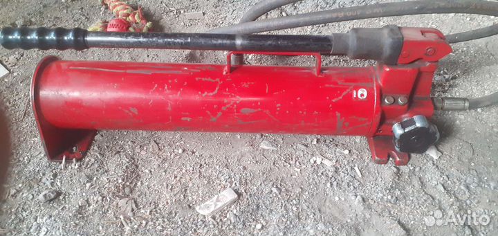 Насос гидравлический ручной 20 т