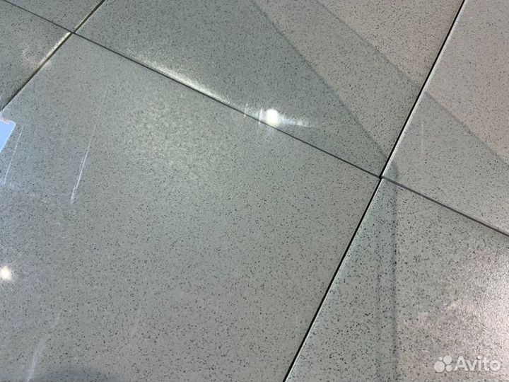 Стекло двери передней правое Renault Duster пробег