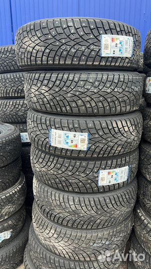 Triangle IcelynX TI501 215/65 R16 102T