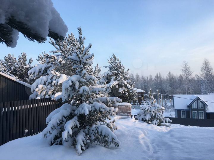 Дом 220 м² на участке 12 сот.