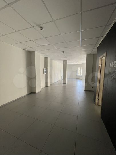 Торговая площадь, 90 м²