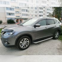 Nissan X-Trail 2.0 CVT, 2015, 117 000 км, с пробегом, цена 1 500 000 руб.