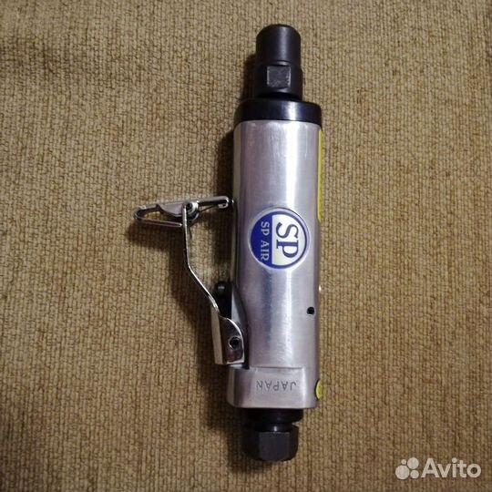 Японская пневмодрель для засверловки под шипы