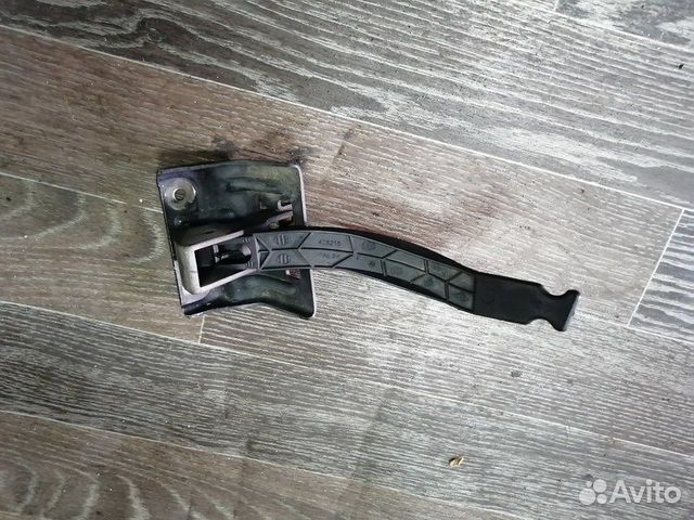 Замок капота (язычок) Рено Меган 2