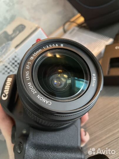 Фотоаппарат Canon 2000d