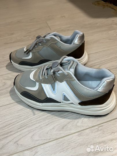 Кроссовки детские