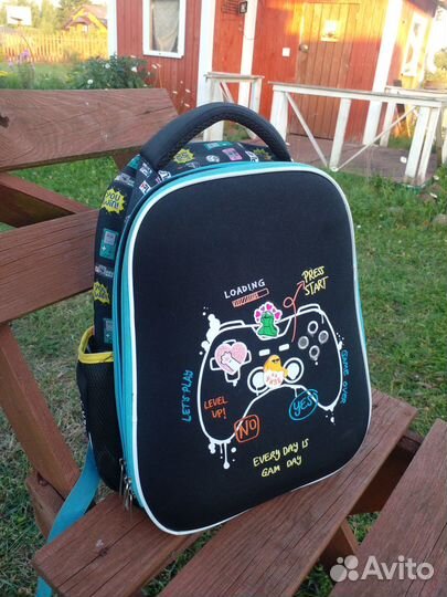 Рюкзак школьный