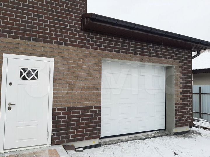 Коттедж 245 м² на участке 8,7 сот.