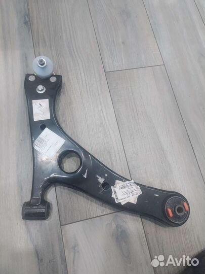 Передний правый рычаг chery tiggo