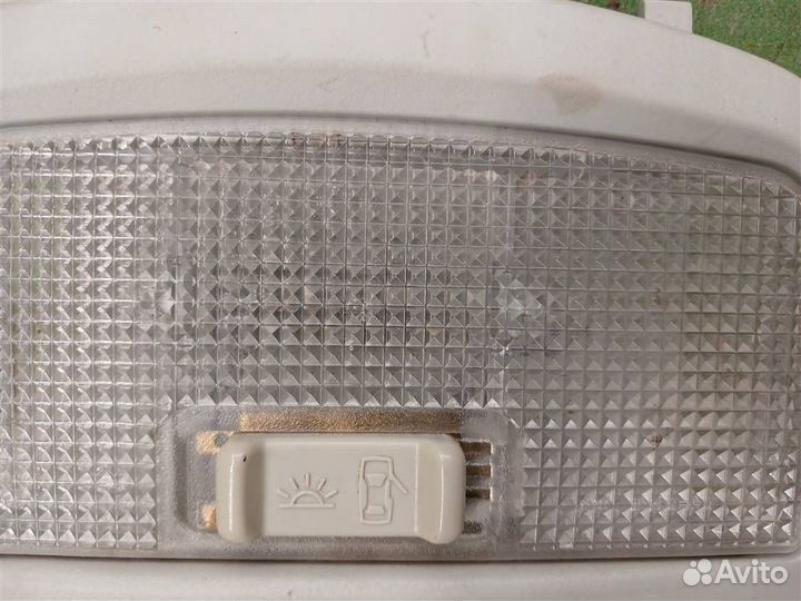 Плафон салонный ваз Гранта 2011+