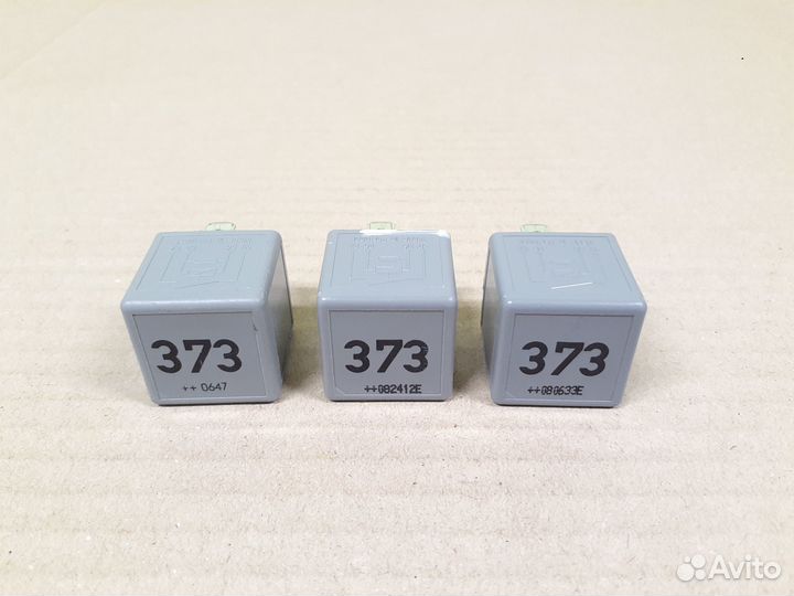 Реле 373 Porsche Cayenne 1 957 03-09 8D0951253A