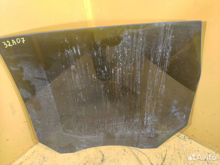 Стекло заднее правое для Ford Kuga