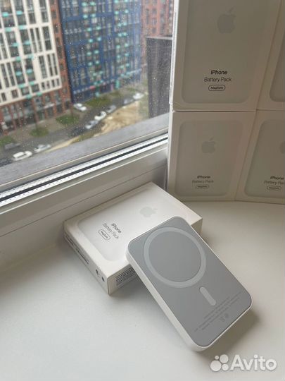 Беспроводная зарядка MagSafe Apple