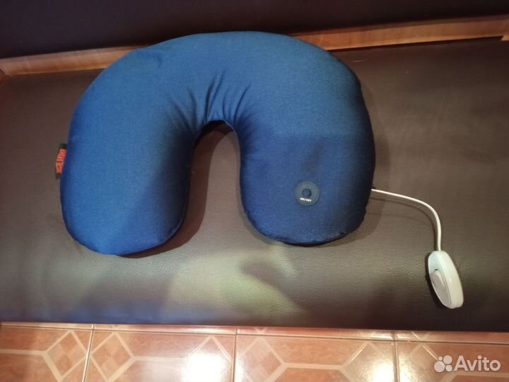 Массажная подушка для шеи