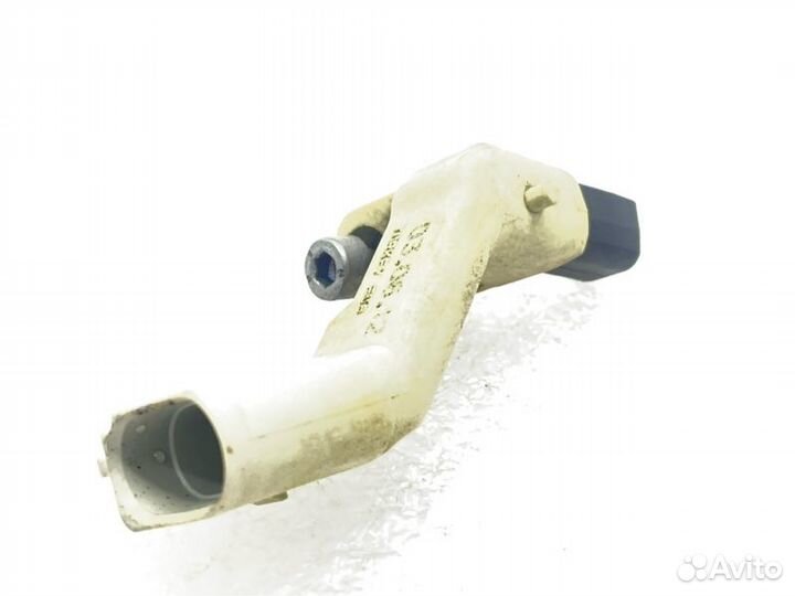 Датчик положения коленвала Volkswagen Jetta 6 1.4