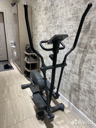 Эллиптический тренажер torneo