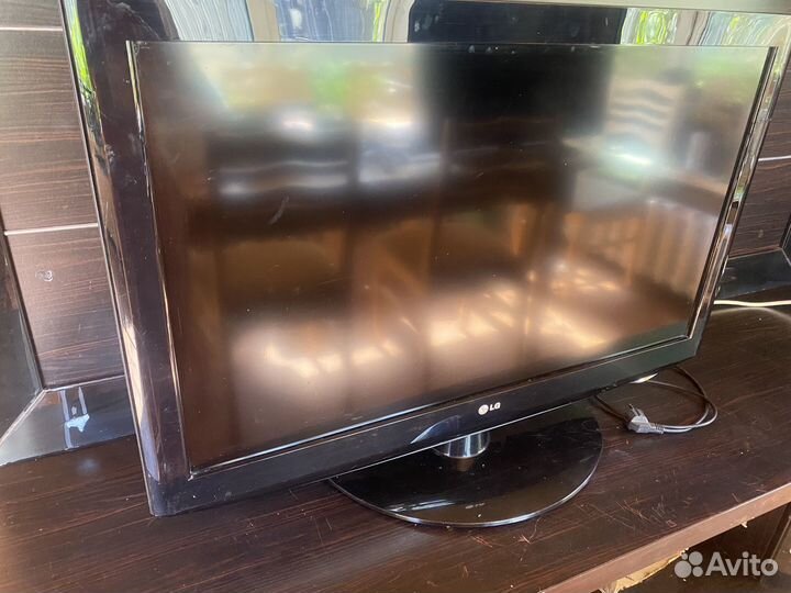 Телевизор LG 37
