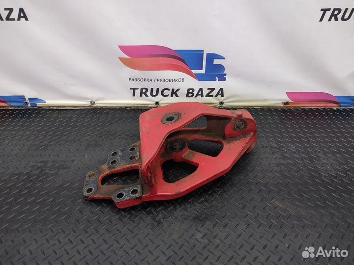 1606969 Кронштейн рессоры передней левый