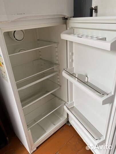 Холодильник liebherr