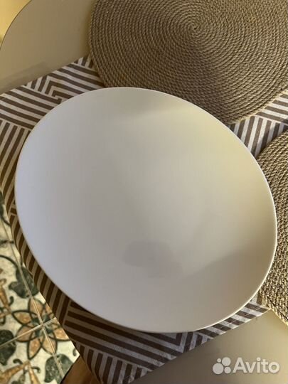 Фарфоровые тарелки