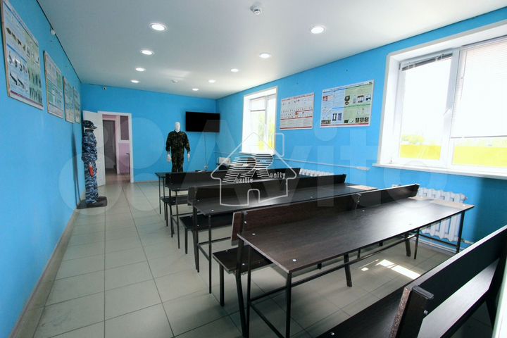 Помещение - 65 кв. м с с/у