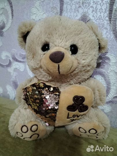 Плюшевый медведь