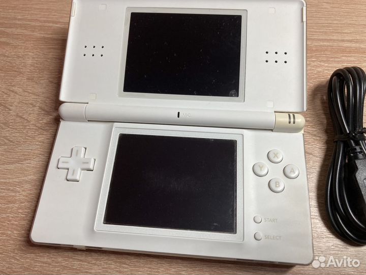 Nintendo DS lite