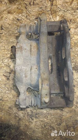 Суппорт Форд Транзит передний 140 155 лс