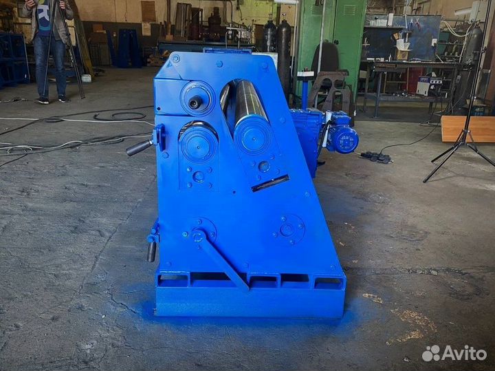 Вальцы(вальцовочный станок) 1300х4