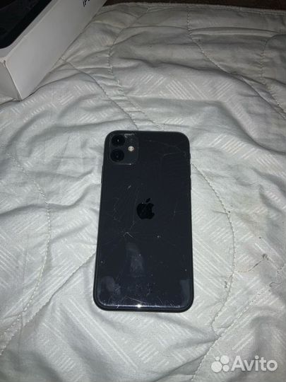 iPhone 11, 64 ГБ