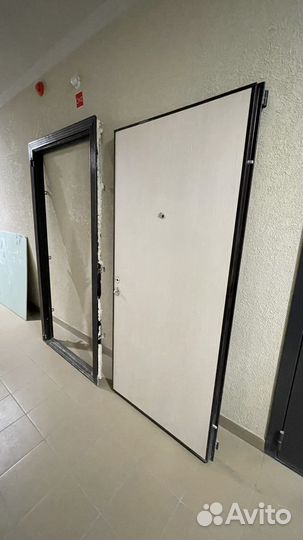 Дверь входная