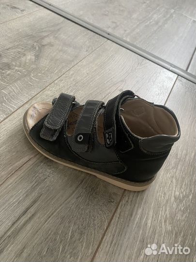 Сандалии детские для мальчиков 29р