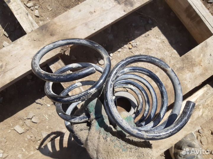 Пружина задняя Opel Corsa