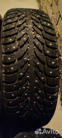 Nokian Tyres Hakkapeliitta 9 SUV 235/60 R18 101H