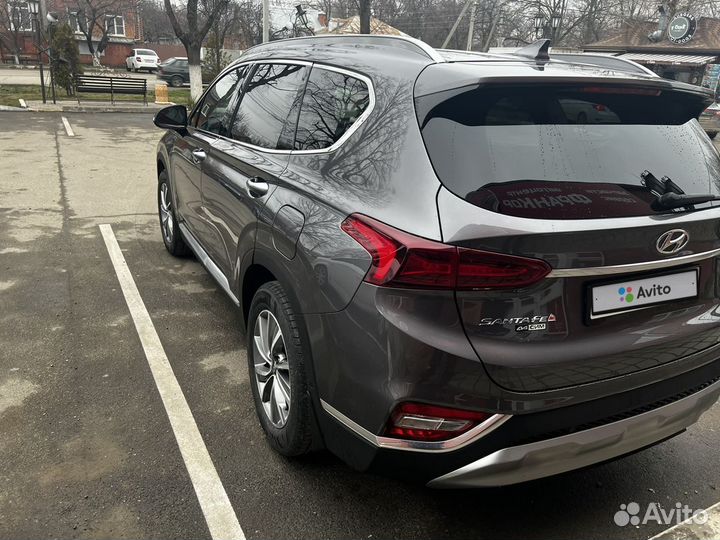 Hyundai Santa Fe 2.4 AT, 2019, 18 500 км