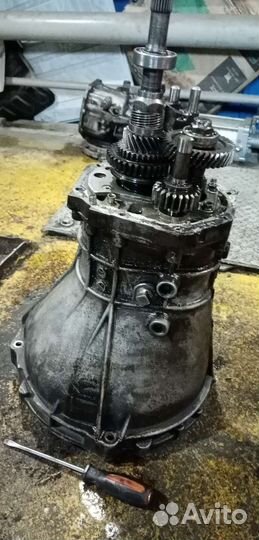 Продам от нисана атлас корпус МКПП т27