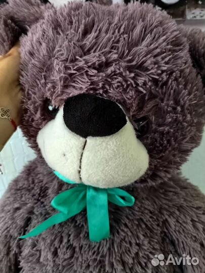 Большой плюшевый мишка