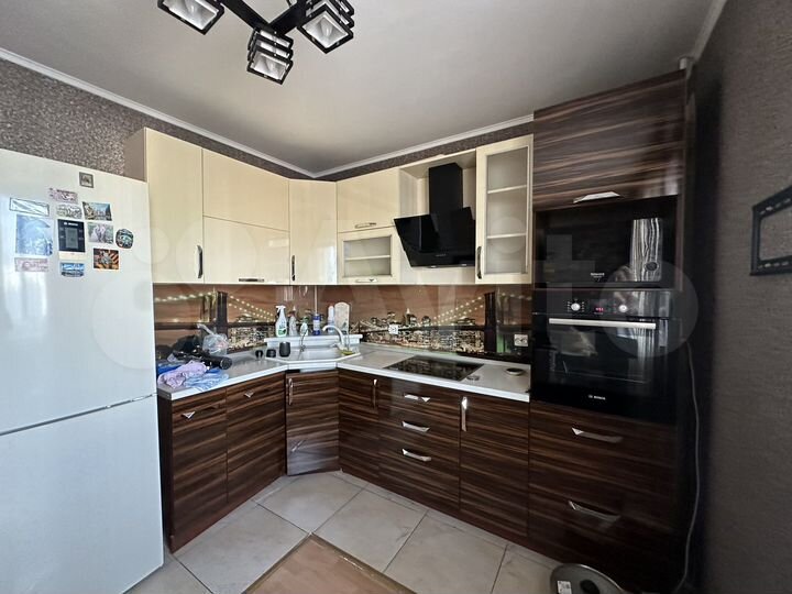 3-к. квартира, 81 м², 15/25 эт.